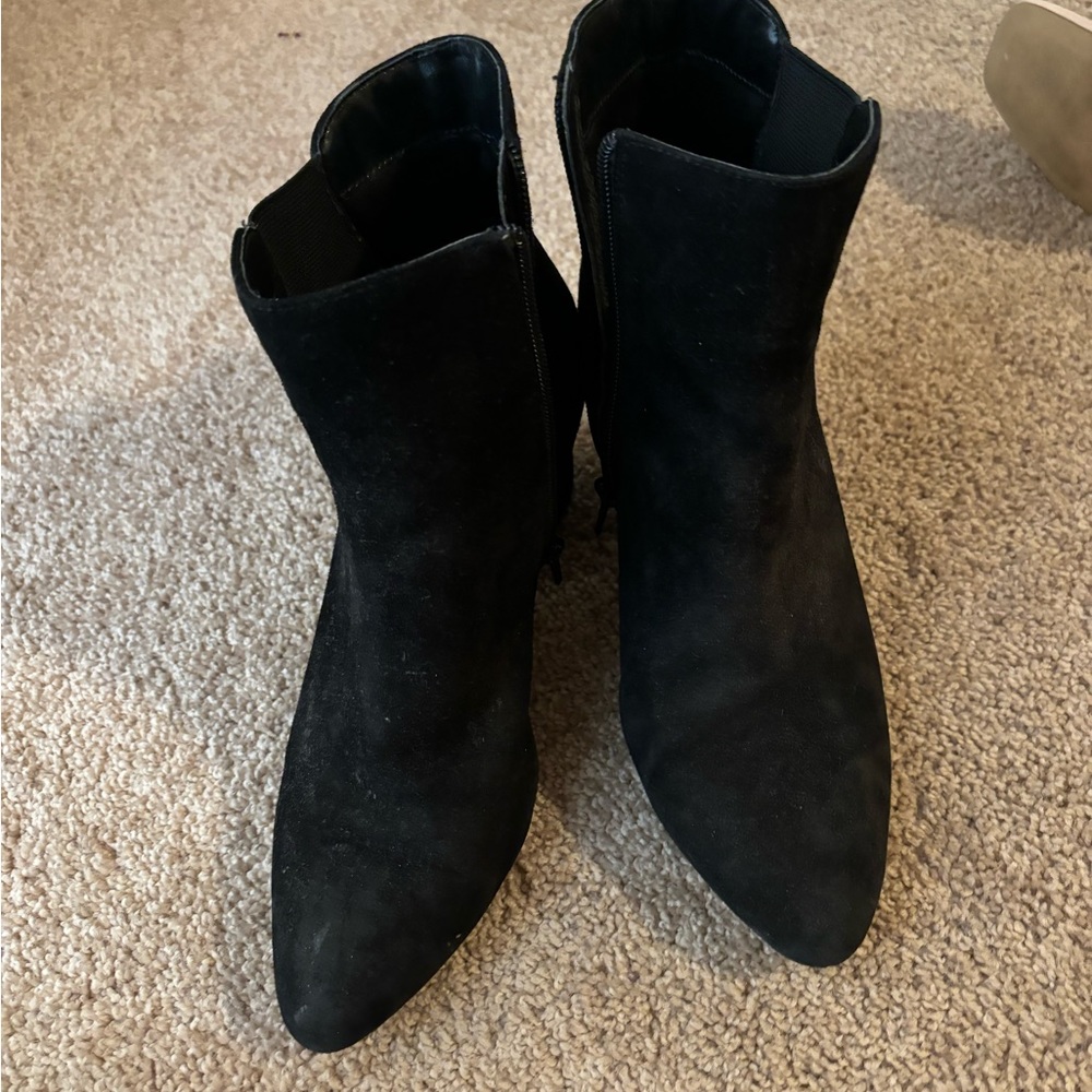 Black heeled booties